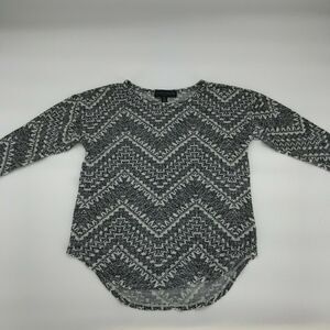 Almost Famous Girl’s Gray Chevron Knit Sweater Kid’s Size XS